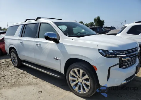 2021 Chevrolet Suburban K1500 Premier z USA, uszkodzony, nr VIN 1GNSKFKDXMR185737